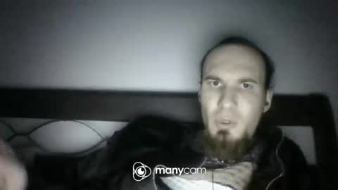 Snapshot of iam_leooo chatting on 8, 1, 2026 juan and roxana online show from 8, 1, 2026