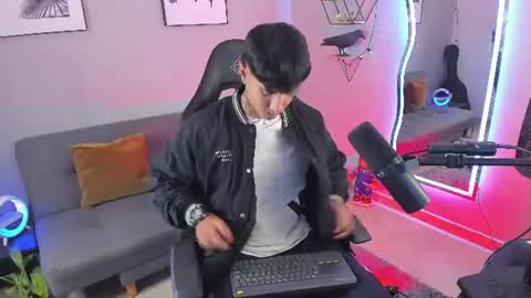 Light online show from 1, 8, 2026