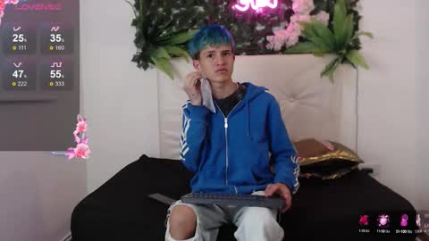 Snapshot of iam_lukas__ chatting on 6, 10, 2025 iam_lukas__ online show from 6, 10, 2025