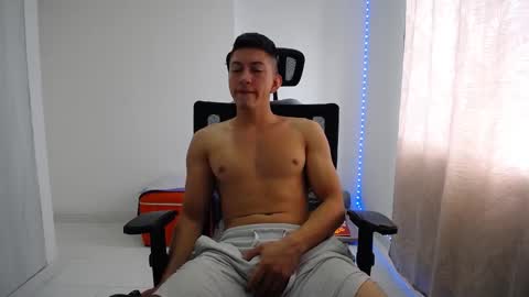 iam_yourbabyprincess_xd online show from 12, 12, 2024