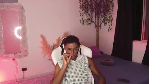 iamandrey_ online show from 14, 4, 2026