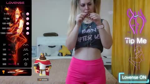 Snapshot of iamdaddyissues chatting on 4, 10, 2025 Alice online show from 4, 10, 2025