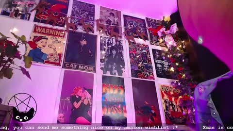 Snapshot of iammari_ chatting on 27, 12, 2024 Mari online show from 27, 12, 2024