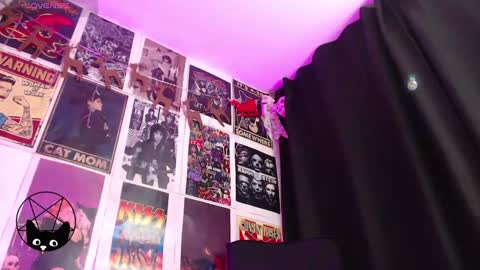 Snapshot of iammari_ chatting on 24, 1, 2025 Mari online show from 24, 1, 2025