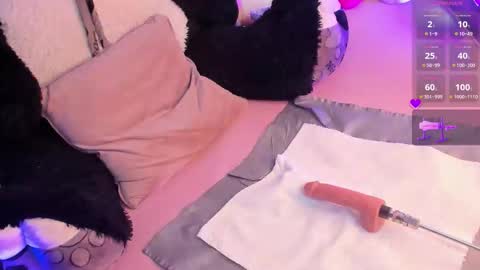 Snapshot of iamstephanie13 chatting on 28, 11, 2025 Steph - Online Again - 1 DECEMBER online show from 28, 11, 2025