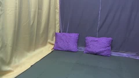 Snapshot of iamyourzzz_ chatting on 10, 2, 2025 Kiara online show from 10, 2, 2025