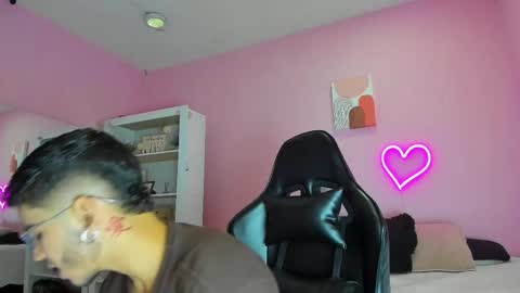 IAN CASTILLO online show from 21, 2, 2025