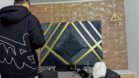 IAN CASTILLO online show from 27, 3, 2026