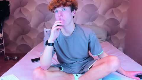 Ian Flor online show from 17, 12, 2025