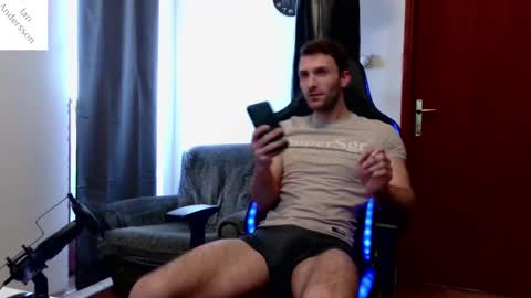 Snapshot of ianandersson27 chatting on 28, 1, 2025 Ian Andersson online show from 28, 1, 2025