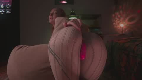 Snapshot of iara_mi chatting on 17, 12, 2025 stream next week online show from 17, 12, 2025