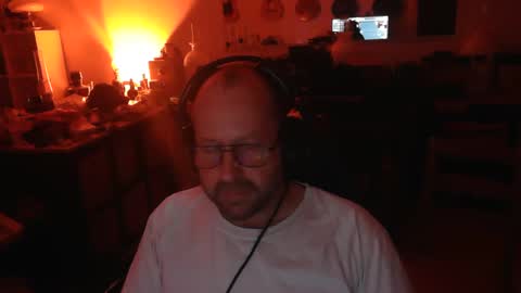 Snapshot of icum4ladies2021 chatting on 8, 10, 2025 icum4ladies2021 online show from 8, 10, 2025