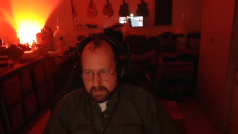 Snapshot of icum4ladies2021 chatting on 4, 11, 2025 icum4ladies2021 online show from 4, 11, 2025