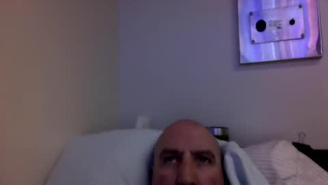 Snapshot of icumming chatting on 8, 3, 2025 icumming online show from 8, 3, 2025