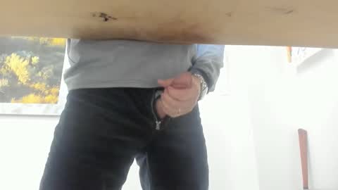 Snapshot of idfunguy2023 chatting on 4, 12, 2025 idfunguy2023 online show from 4, 12, 2025