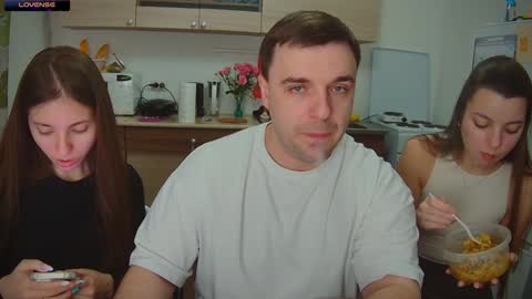 Julia and Mira online show from 2, 2, 2025