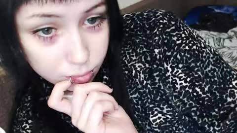 iiiiiiis online show from 4, 12, 2025