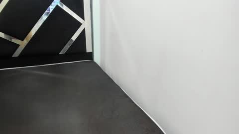 Snapshot of iisabella_noa chatting on 16, 9, 2025 Isabella online show from 16, 9, 2025