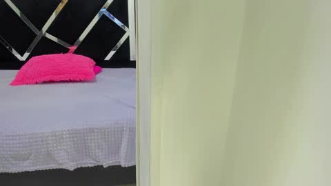 Snapshot of iisabella_noa chatting on 29, 9, 2025 Isabella online show from 29, 9, 2025