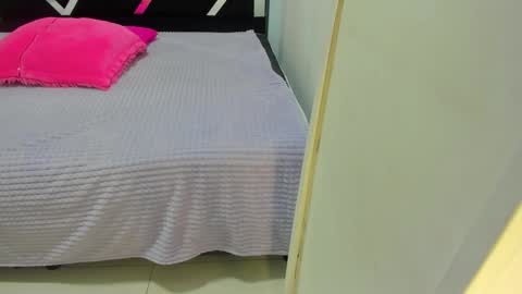 Snapshot of iisabella_noa chatting on 30, 9, 2025 Isabella online show from 30, 9, 2025