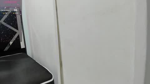 Snapshot of iisabella_noa chatting on 17, 11, 2025 Isabella online show from 17, 11, 2025