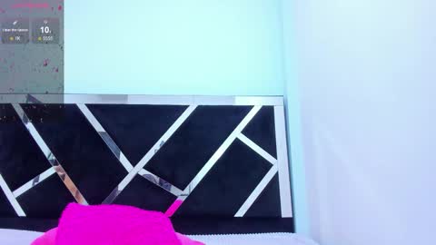 Snapshot of iisabella_noa chatting on 15, 12, 2025 Isabella online show from 15, 12, 2025