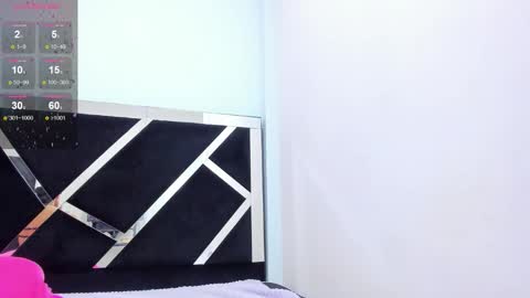 Snapshot of iisabella_noa chatting on 17, 12, 2025 Isabella online show from 17, 12, 2025