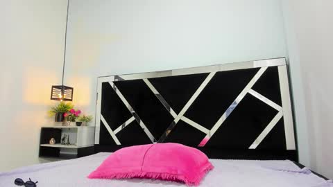 Snapshot of iisabella_noa chatting on 13, 1, 2026 Isabella online show from 13, 1, 2026