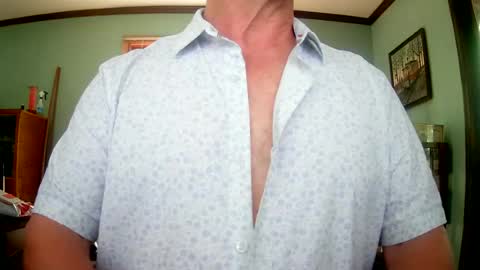 Snapshot of il_undercover chatting on 18, 6, 2026 il_undercover online show from 18, 6, 2026