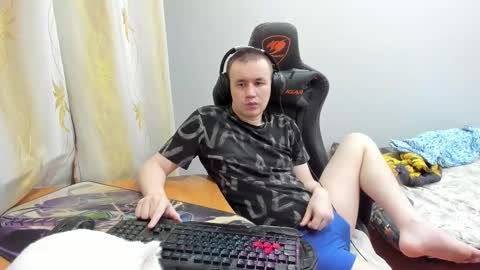 Snapshot of iliaskrislove chatting on 12, 10, 2025 iliaskris online show from 12, 10, 2025