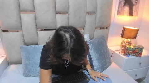Snapshot of iliy_ chatting on 12, 12, 2024 ILY   online show from 12, 12, 2024