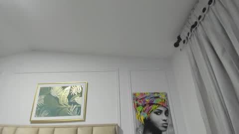 Snapshot of iliy_ chatting on 31, 12, 2024 ILY   online show from 31, 12, 2024