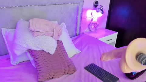 Snapshot of iliy_ chatting on 16, 2, 2025 ILY   online show from 16, 2, 2025