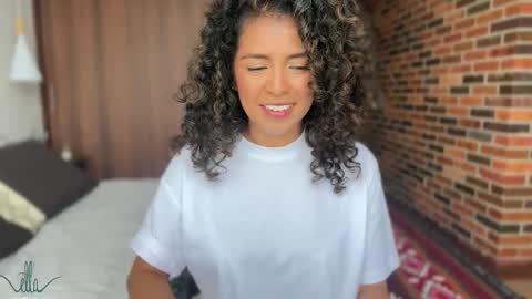 Snapshot of illaroom chatting on 5, 12, 2024 Kloe online show from 5, 12, 2024