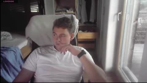 iloveyoutoo2000 online show from 30, 9, 2025