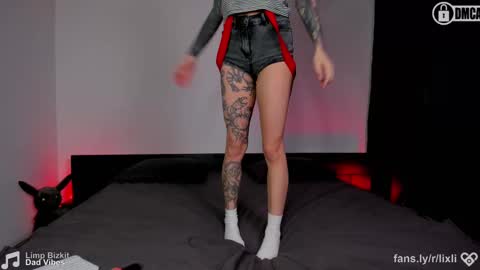 Snapshot of ilxil chatting on 24, 2, 2025 Li online show from 24, 2, 2025