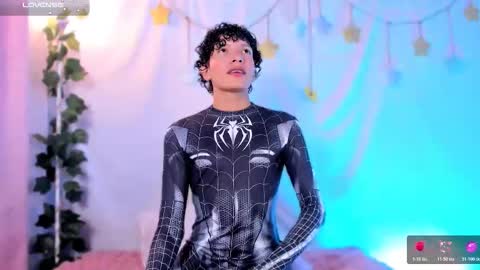 Alejo independent model   online show from 24, 3, 2026