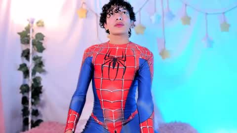 Alejo independent model   online show from 27, 4, 2026