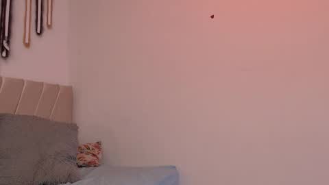 Snapshot of im_aurora_ chatting on 20, 10, 2025 aurora online show from 20, 10, 2025