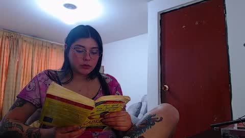 Snapshot of im_hanna_x2 chatting on 30, 10, 2025 Hanna online show from 30, 10, 2025