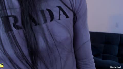 Snapshot of im_taylor chatting on 17, 12, 2024 TAYLOR online show from 17, 12, 2024