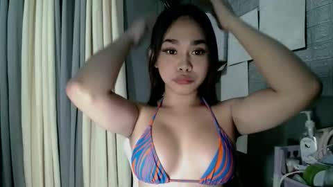 im_ur_future_wife69 online show from 9, 4, 2026