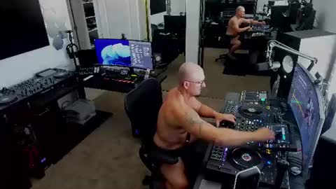 DJ Azra online show from 16, 6, 2026