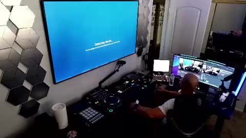 DJ Azra online show from 30, 7, 2026