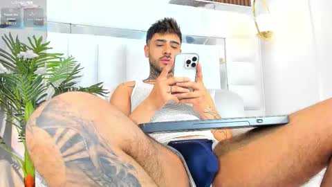 Felipe Ferrer online show from 4, 12, 2025