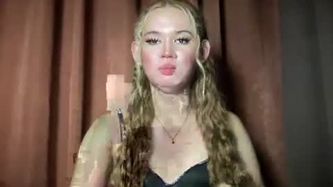 Snapshot of imjustasluttyintownxxx chatting on 4, 2, 2026 Mika online show from 4, 2, 2026