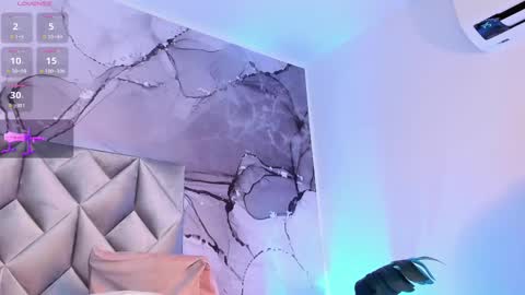 Leana online show from 25, 2, 2025