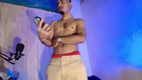 Snapshot of imyourg0d chatting on 25, 10, 2025 Daniel thumb up me please its important Im new INDEPENDENT MODEL online show from 25, 10, 2025