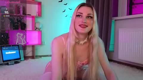  Dina  Help me reach 100 likes  online show from 29, 11, 2025