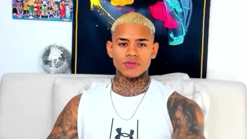 Snapshot of independent_project chatting on 26, 11, 2025 Jacobo online show from 26, 11, 2025